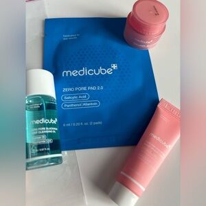 NEW Medicube 4-Pack Sample Trial sizes from NYC Popup Event!
